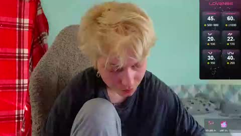 esajukyy online show from February 26, 6:15 am