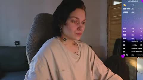 esajukyy online show from April 8, 1:05 am