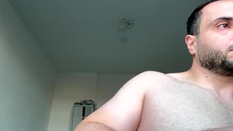 Snapshot of escapee4a chatting on January 21, 8:30 am samshiro4k online show from January 21, 8:30 am