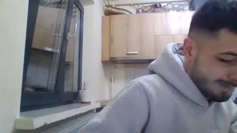 Snapshot of eshanu chatting on February 22, 9:24 pm eshanu online show from February 22, 9:24 pm