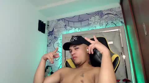 Snapshot of eskayler_ chatting on September 18, 7:16 pm eskayler_ online show from September 18, 7:16 pm