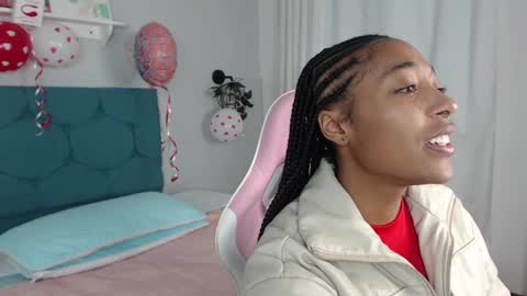 Snapshot of esmeralda_bk chatting on January 28, 3:04 pm esmeralda_bk online show from January 28, 3:04 pm