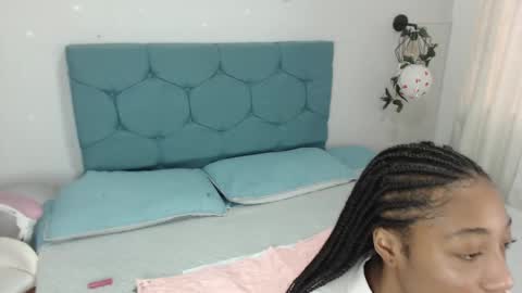 Snapshot of esmeralda_bk chatting on February 7, 3:08 pm esmeralda_bk online show from February 7, 3:08 pm