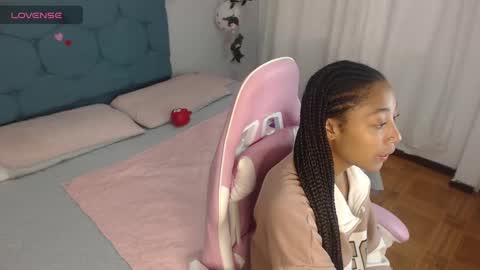 Snapshot of esmeralda_bk chatting on February 17, 2:48 pm esmeralda_bk online show from February 17, 2:48 pm