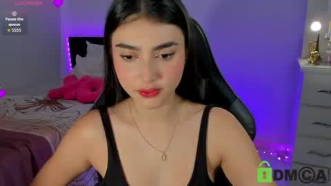 Esmeralda online show from July 17, 10:55 am