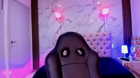 Esmeralda  online show from January 12, 11:37 am