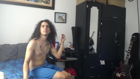 Snapshot of esnaider_man chatting on May 13, 5:21 pm Esnider online show from May 13, 5:21 pm