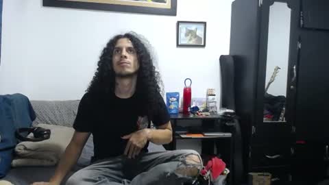 Snapshot of esnaider_man chatting on June 17, 12:02 am Esnider online show from June 17, 12:02 am