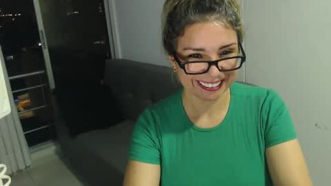 Juliana online show from December 24, 12:00 am