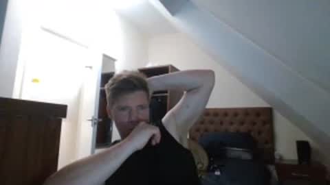 essexlad2022 online show from June 11, 2:53 am