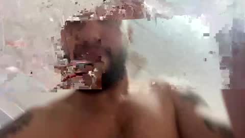 Snapshot of esteban7984068 chatting on December 17, 12:12 am esteban online show from December 17, 12:12 am