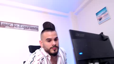 Esteban Fernandez online show from February 16, 1:57 am