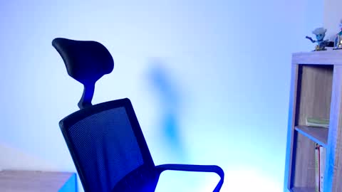 Esteban Fernandez online show from February 23, 4:48 pm