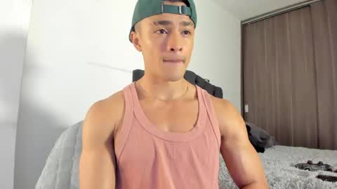 ESTEBAN online show from March 18, 10:57 pm