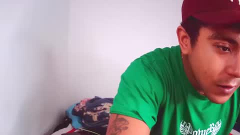 Snapshot of esteban_verg chatting on December 19, 2:46 pm wailer1996 online show from December 19, 2:46 pm