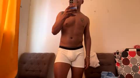 Snapshot of esteban_verg chatting on November 5, 6:30 pm wailer1996 online show from November 5, 6:30 pm