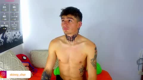 Esteban independent model online show from January 3, 1:25 pm