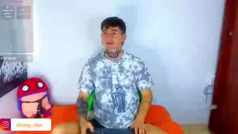 Esteban independent model online show from January 10, 12:15 pm