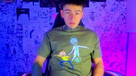 Esteban independent model online show from March 28, 8:14 am