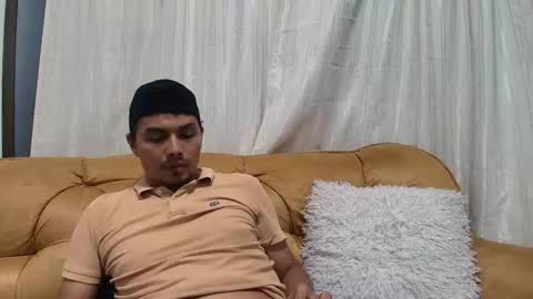 Esteban online show from October 22, 5:52 am