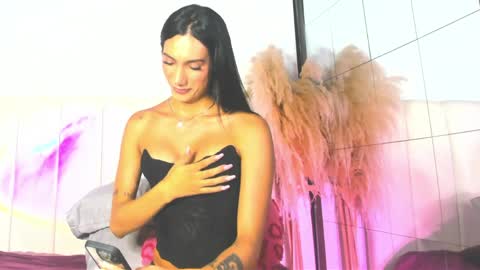 Estefa G online show from April 9, 3:28 am