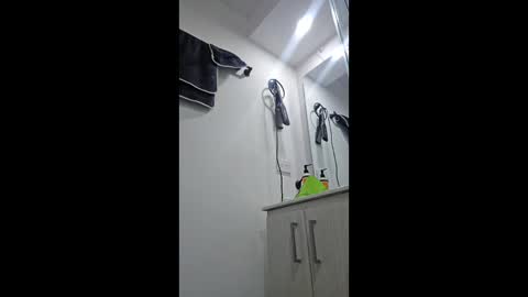 Estefanii R online show from January 13, 1:27 pm