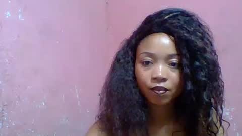 estelah20 online show from November 5, 7:08 am