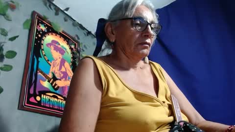 estelamaris online show from December 1, 11:47 pm