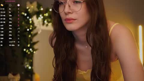 Ester online show from December 17, 1:44 am