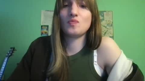 Snapshot of esthergreyplus chatting on February 10, 9:58 pm Esther Grey online show from February 10, 9:58 pm