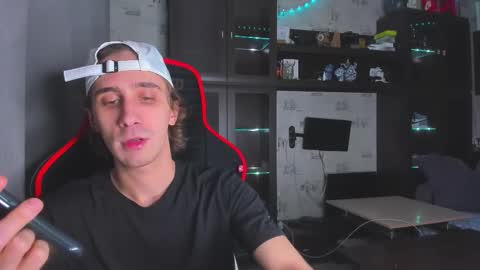 LOUIS online show from November 18, 2:28 am