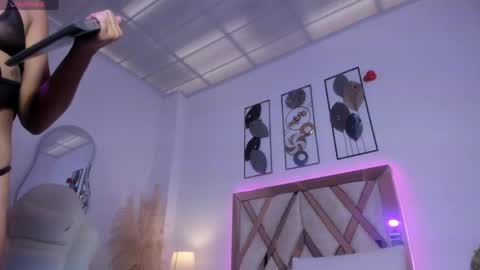 Snapshot of estrellavega_ chatting on May 4, 7:21 pm Estrella online show from May 4, 7:21 pm