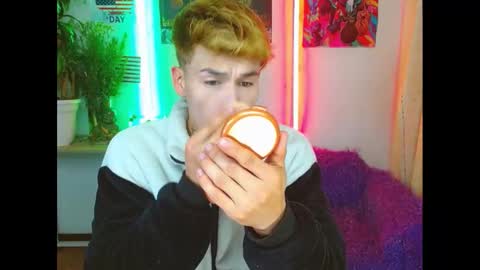 JORDAN online show from February 10, 2:52 am