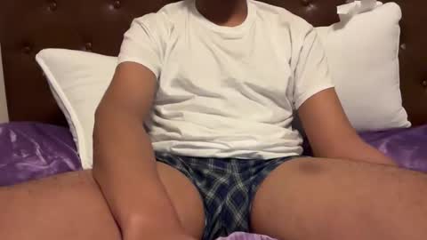 Snapshot of eternalloverboy chatting on October 24, 8:16 pm Angel online show from October 24, 8:16 pm