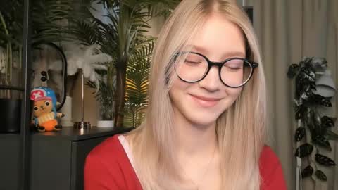 Natalie online show from February 25, 6:01 am