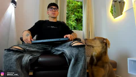 etham_wolf1 online show from June 6, 6:01 pm