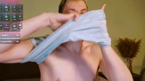 Ethan online show from April 12, 2:16 am