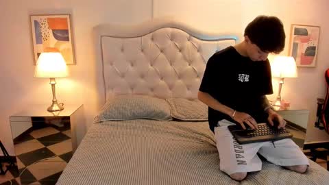 ethan and ava online show from January 27, 1:30 pm