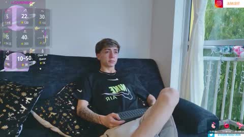 ethan and ava online show from December 4, 1:20 pm