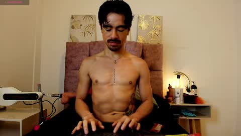 ethan  online show from April 10, 9:03 am