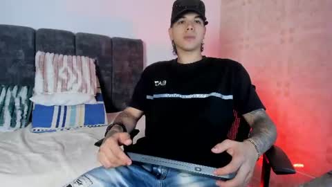 ethan_carter00 online show from July 16, 2:17 am