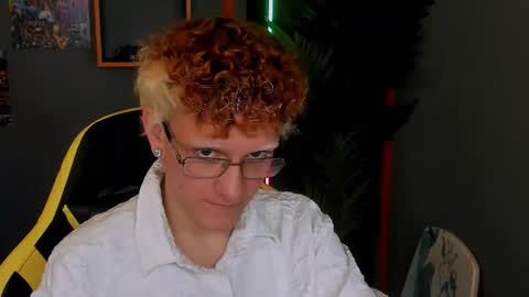 Ethan online show from December 1, 10:53 am