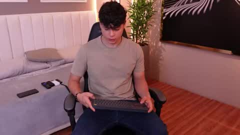 ethan_occonor online show from October 24, 1:03 am