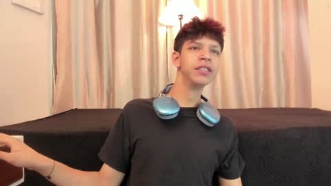 Snapshot of ethan_qop chatting on June 13, 11:08 am Ethan online show from June 13, 11:08 am