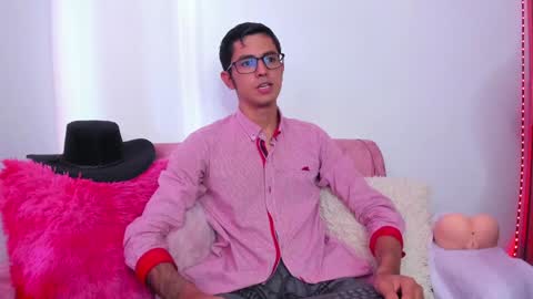 Snapshot of ethan_sai01 chatting on December 9, 6:14 pm ETHAN SAI online show from December 9, 6:14 pm