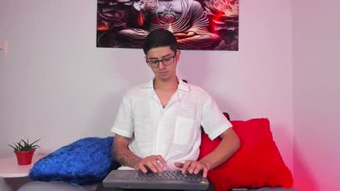 Snapshot of ethan_sai01 chatting on February 14, 6:40 pm ETHAN SAI online show from February 14, 6:40 pm