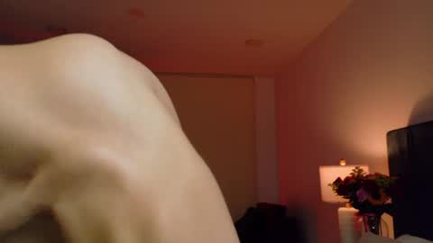 Snapshot of ethan_skiny_ chatting on May 31, 5:04 am Joan online show from May 31, 5:04 am
