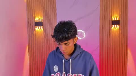 ethan_thouse online show from December 4, 7:44 pm