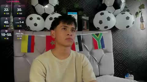 Snapshot of ethan_westt chatting on July 15, 6:35 pm Ethan online show from July 15, 6:35 pm
