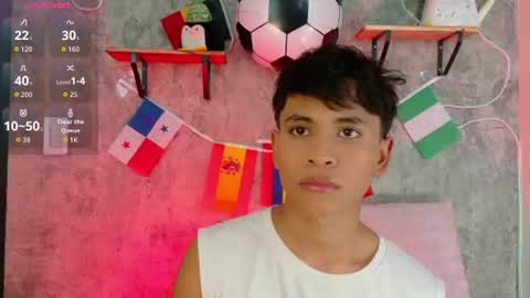 Snapshot of ethan_westt chatting on July 16, 8:04 pm Ethan online show from July 16, 8:04 pm